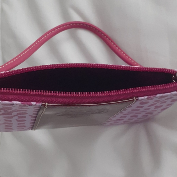 COACH Pink Wrislet Authentic - Picture 6 of 7